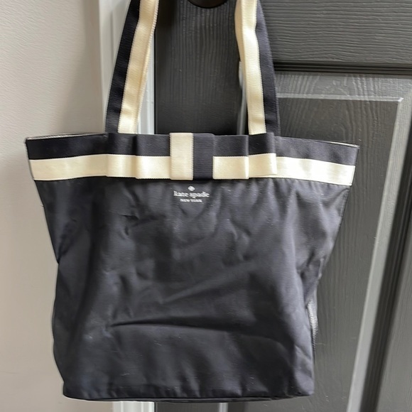 Kate Spade‎ Tote - Picture 5 of 9